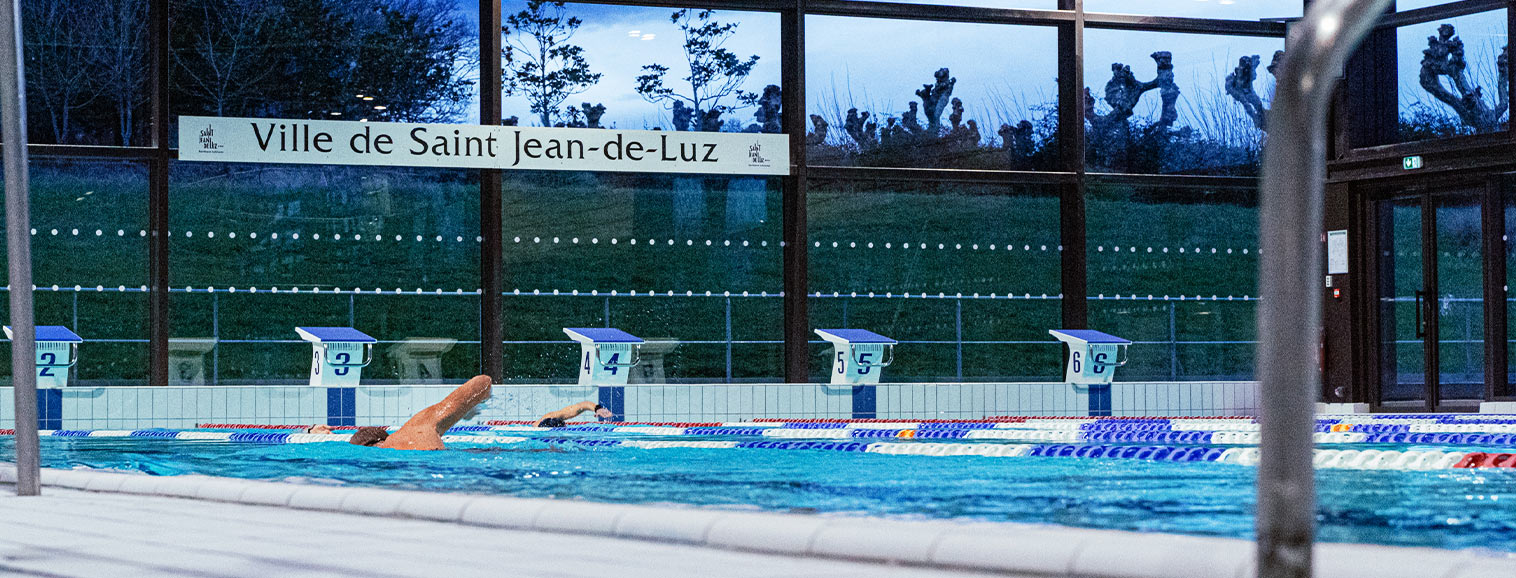 Oyhamburu réalisation carrelage piscine St Jean De Luz